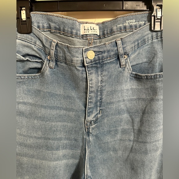 Nicole Miller High Rise Skinny Crop Faded Distressed Jeans, Medium Wash, Sz 14 - Picture 2 of 6